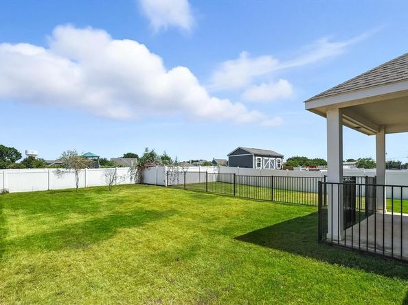 1644  Hinckley Avenue , Providence Village Texas 76227