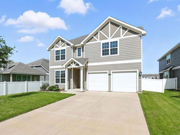 1644  Hinckley Avenue , Providence Village Texas 76227