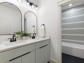 5711  Belmont Avenue , Dallas Texas 75206