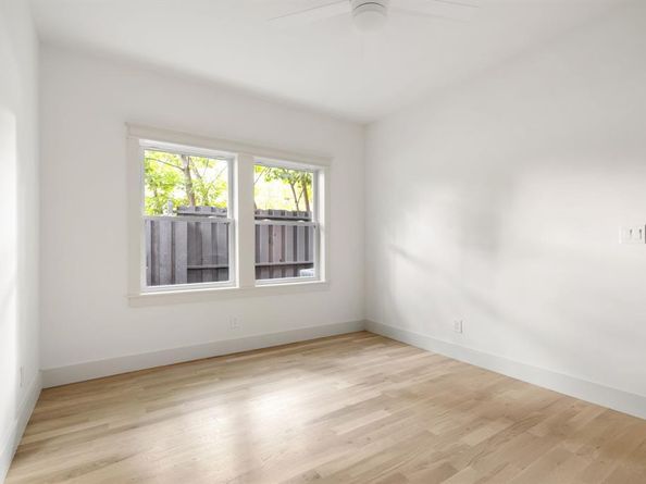 5711  Belmont Avenue , Dallas Texas 75206