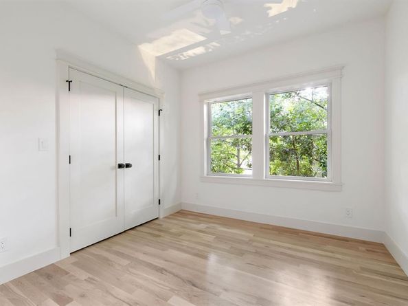 5711  Belmont Avenue , Dallas Texas 75206