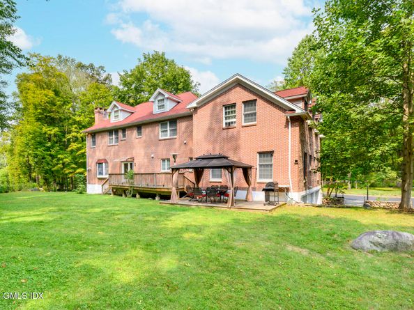 185 Interlaken Road, Stamford CT 06903