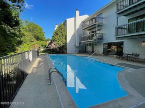 73 Riverside Avenue 3B, Stamford CT 06905