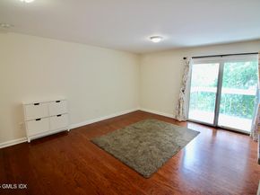 73 Riverside Avenue 3B, Stamford CT 06905