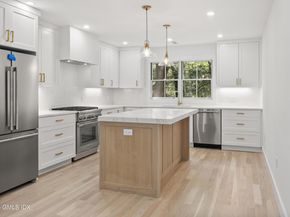 26 Homestead Lane, Greenwich CT 06831
