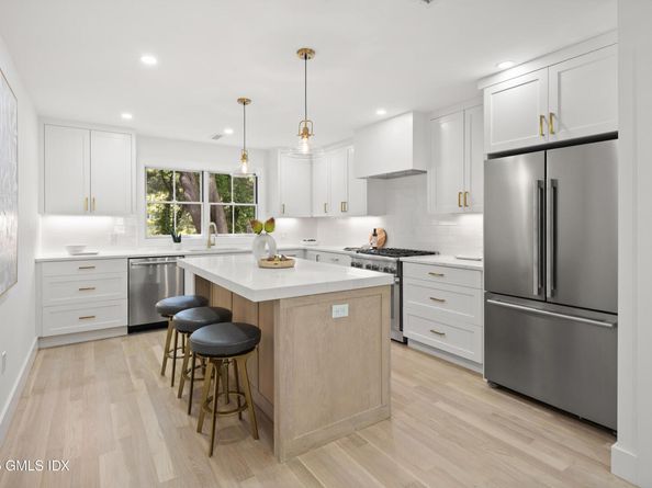 26 Homestead Lane, Greenwich CT 06831