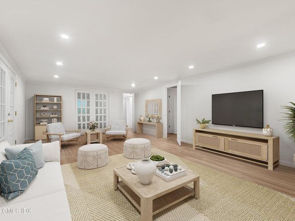 48 Meyer Place, Riverside CT 06878