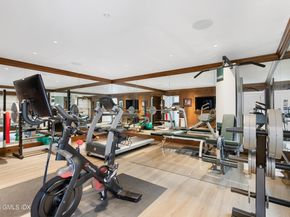 19 Hawkwood Lane, Greenwich CT 06830