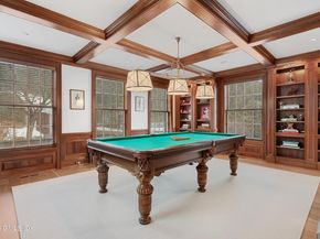 19 Hawkwood Lane, Greenwich CT 06830