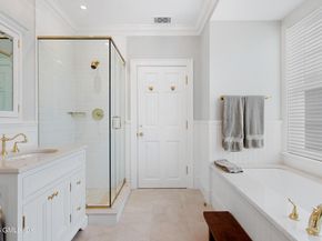 19 Hawkwood Lane, Greenwich CT 06830