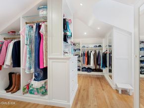 19 Hawkwood Lane, Greenwich CT 06830