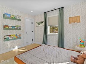 10 Lockwood Road, Riverside CT 06878