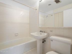 1 Milbank Avenue 1A, Greenwich CT 06830