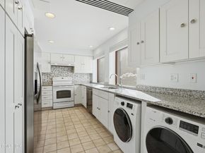 1 Milbank Avenue 1A, Greenwich CT 06830