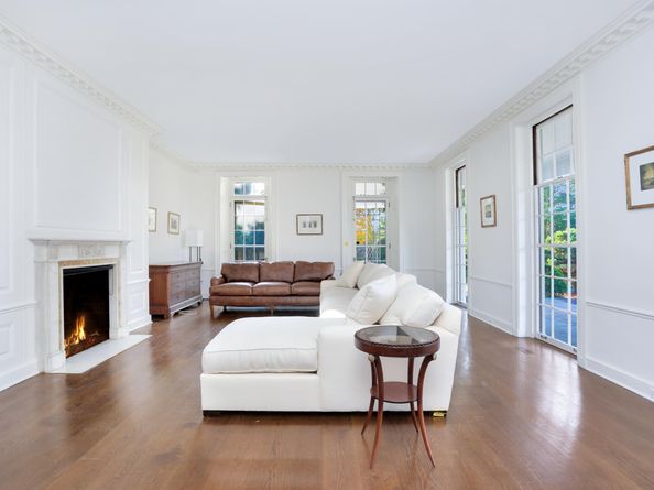 188 Round Hill Road, Greenwich CT 06831