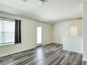 10001 Dalliance LN, Manor TX 78653