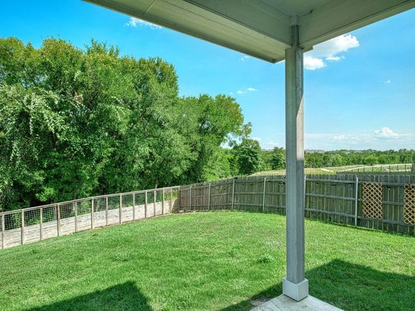 10001 Dalliance LN, Manor TX 78653