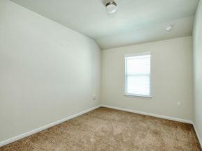 10001 Dalliance LN, Manor TX 78653