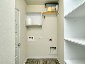 10001 Dalliance LN, Manor TX 78653