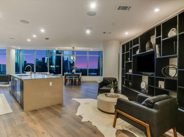 501 West Ave 2303, Austin TX 78701