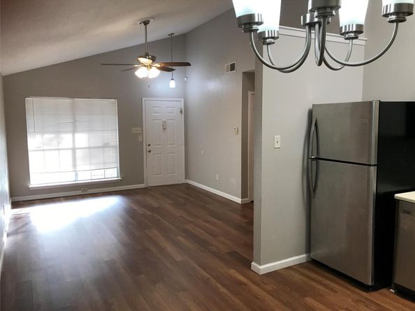 1015 E Yager LN 87, Austin TX 78753