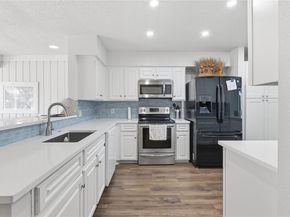 113 World Of Tennis SQ, Lakeway TX 78738