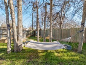 2801 Crownspoint DR, Austin TX 78748