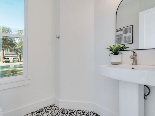 3308 Silk Oak DR, Austin TX 78748