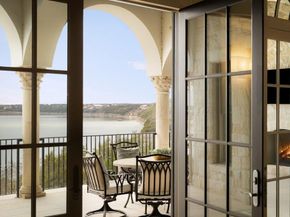 17607 Breakwater DR, Jonestown TX 78645