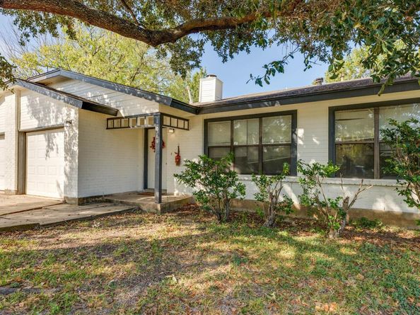 12301 Deer Falls DR A & B, Austin TX 78729