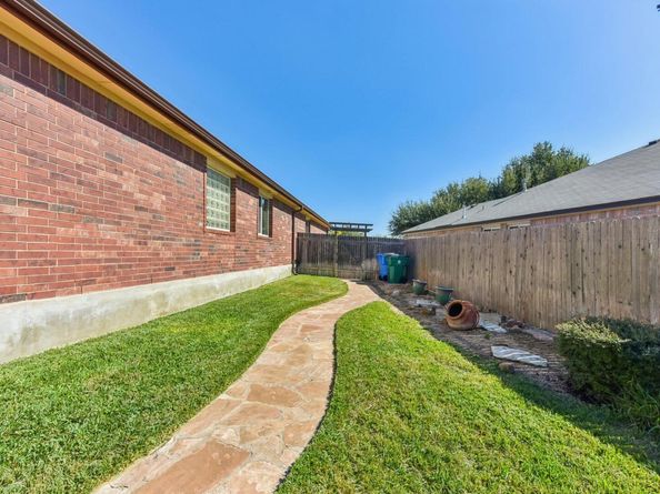 17104 Zola LN, Round Rock TX 78664