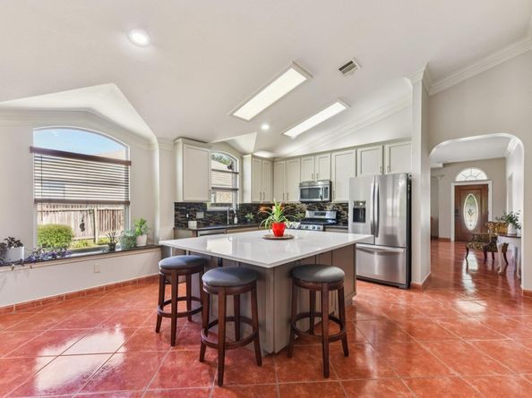 17104 Zola LN, Round Rock TX 78664