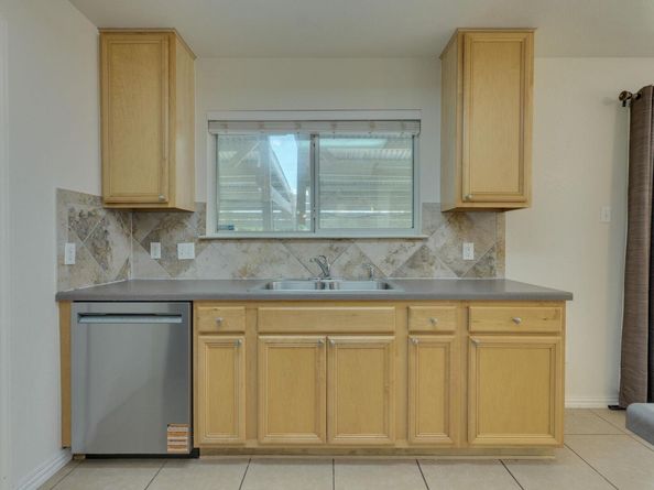 1613 Apollo CIR, Round Rock TX 78664