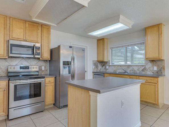 1613 Apollo CIR, Round Rock TX 78664