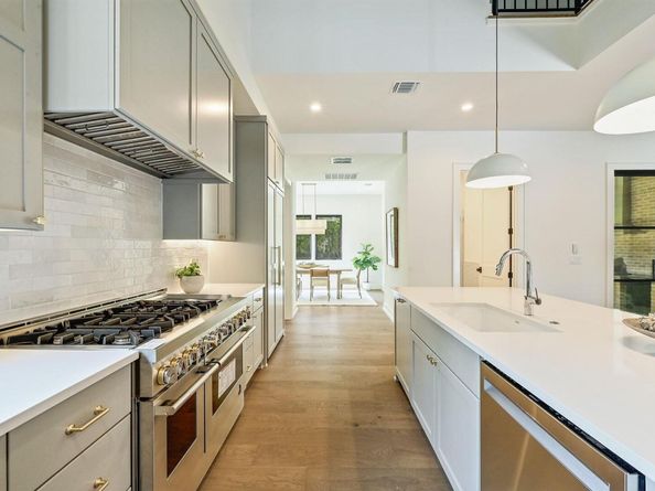 1705 Cullen Ave, Austin TX 78757