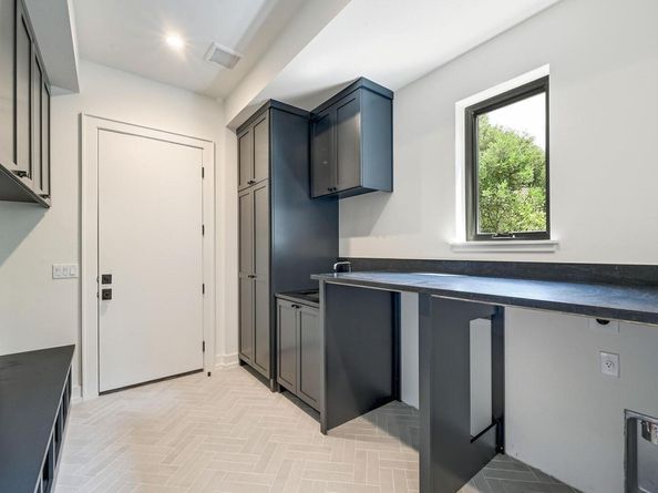 1705 Cullen Ave, Austin TX 78757