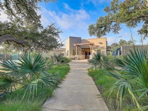 7414 Dallas DR, Austin TX 78729
