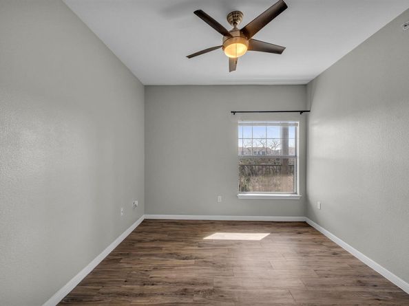 2320 Gracy Farms LN 823, Austin TX 78758