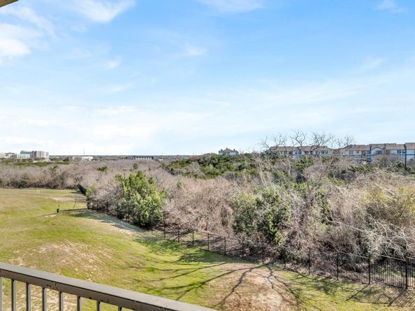 2320 Gracy Farms LN 823, Austin TX 78758