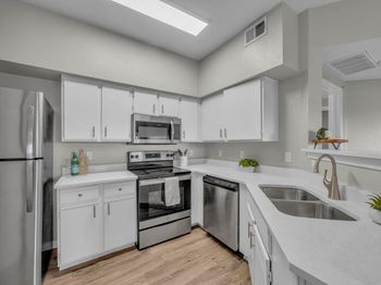 2320 Gracy Farms LN