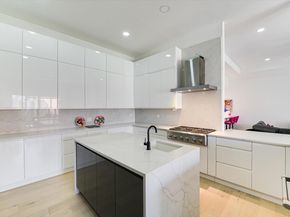 32 Wingreen LOOP, The Hills TX 78738