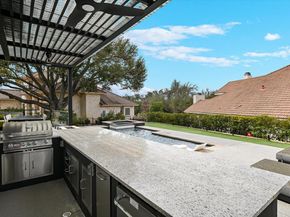 32 Wingreen LOOP, The Hills TX 78738