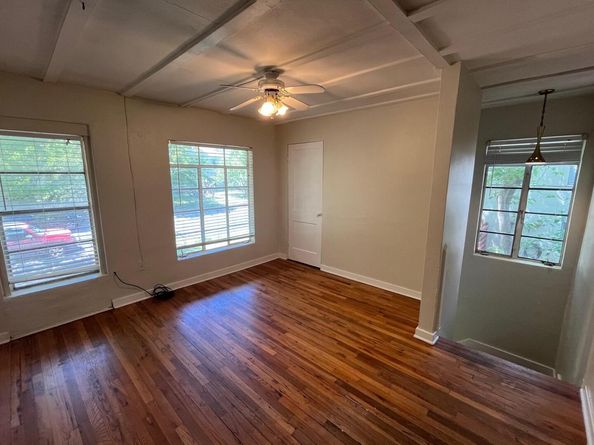 1412 Kirkwood RD, Austin TX 78722