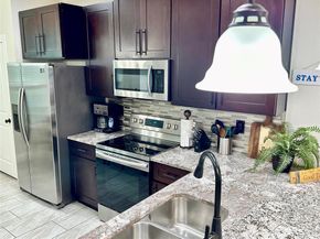 18904 Nicklaus DR, Point Venture TX 78645