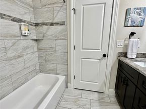 18904 Nicklaus DR, Point Venture TX 78645