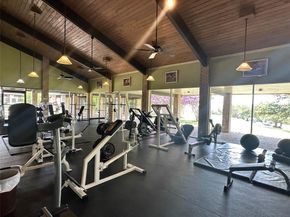 18904 Nicklaus DR, Point Venture TX 78645