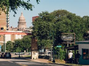 2500 Rosewood Ave 103, Austin TX 78702