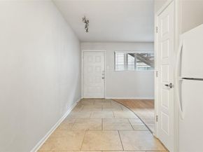 2404 Longview ST 105, Austin TX 78705