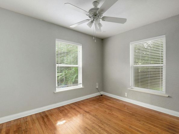 907 E 56th ST, Austin TX 78751