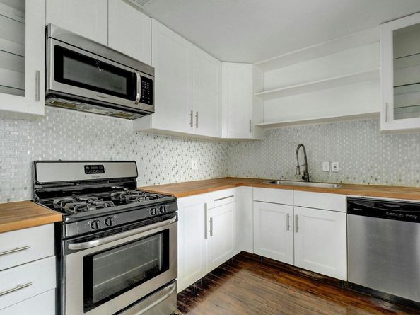 907 E 56th ST, Austin TX 78751